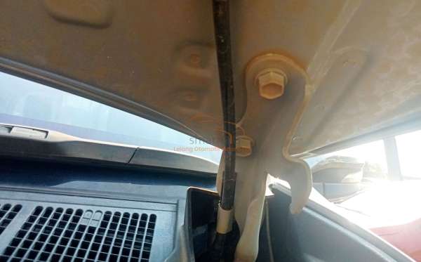 TOYOTA HILUX 2.4G DC 4X4
