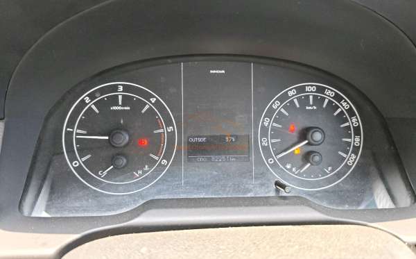 TOYOTA INNOVA
