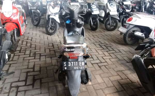 YAMAHA MIO J