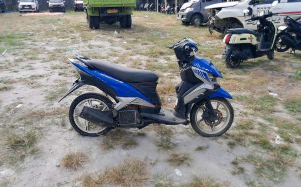 YAMAHA XEON RC 125