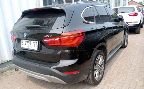 BMW X1 SDRIVE 18I