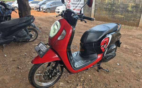 HONDA SCOOPY