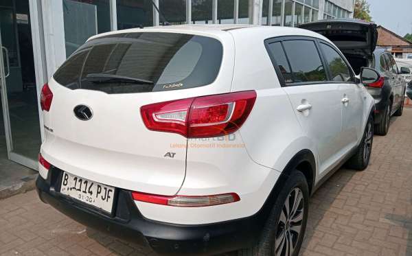 KIA SPORTAGE SE 20