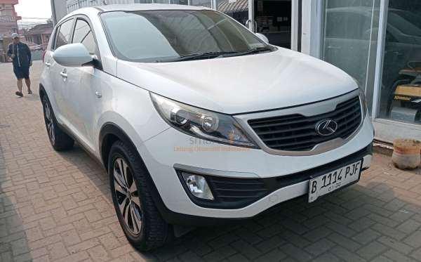 KIA SPORTAGE SE 20