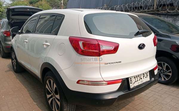 KIA SPORTAGE SE 20