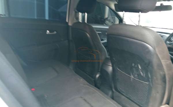 KIA SPORTAGE SE 20