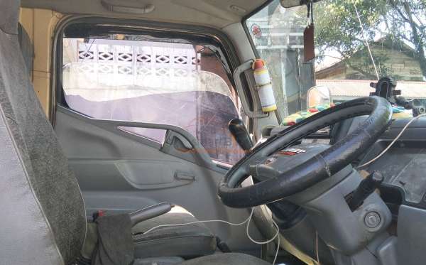 MITSUBISHI FE SHD (4X2) MT