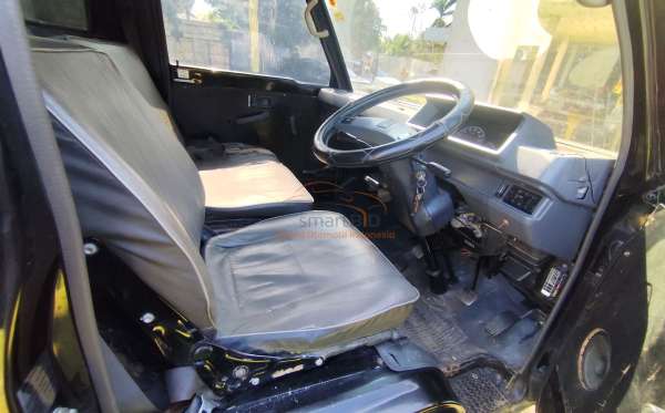 MITSUBISHI L 300