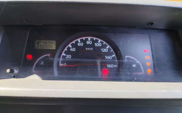 MITSUBISHI L 300