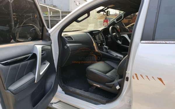 MITSUBISHI  PAJERO  SPORT 2.4L DAKAR-L (4X2)