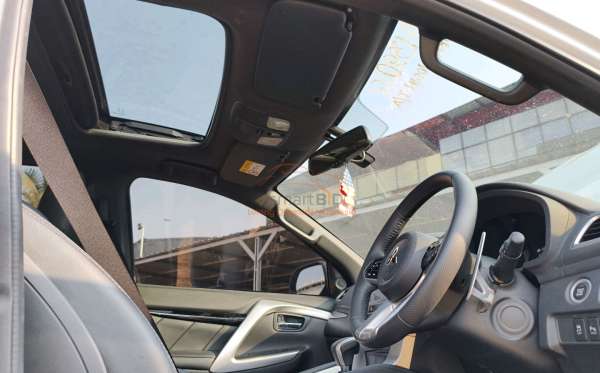 MITSUBISHI  PAJERO  SPORT 2.4L DAKAR-L (4X2)