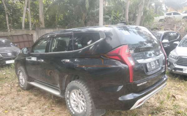 MITSUBISHI PAJERO SPORT GLX