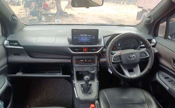 TOYOTA AVANZA 1.5 G