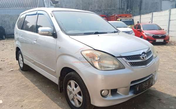 TOYOTA AVANZA 1.3 G