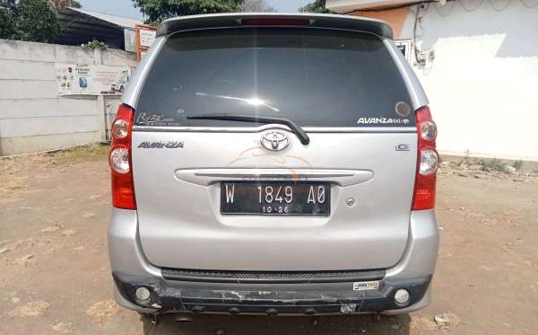 TOYOTA AVANZA 1.3 G