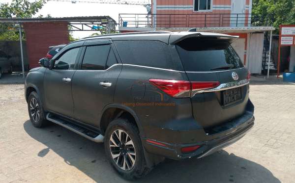 TOYOTA FORTUNER 2.4 VRZ