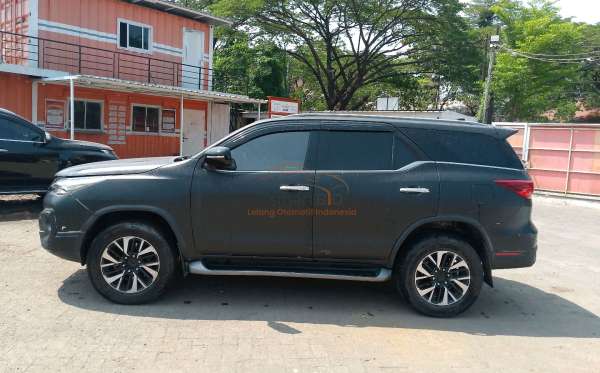 TOYOTA FORTUNER 2.4 VRZ