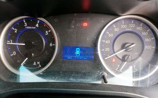 TOYOTA HILUX 2.4G DC 4X4
