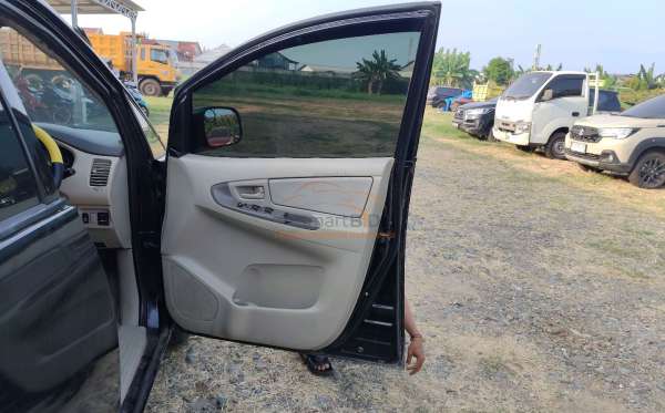 TOYOTA  KIJANG  INNOVA