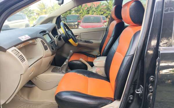 TOYOTA  KIJANG  INNOVA