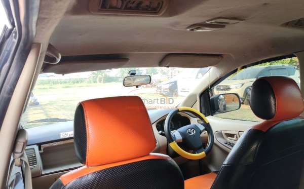 TOYOTA  KIJANG  INNOVA