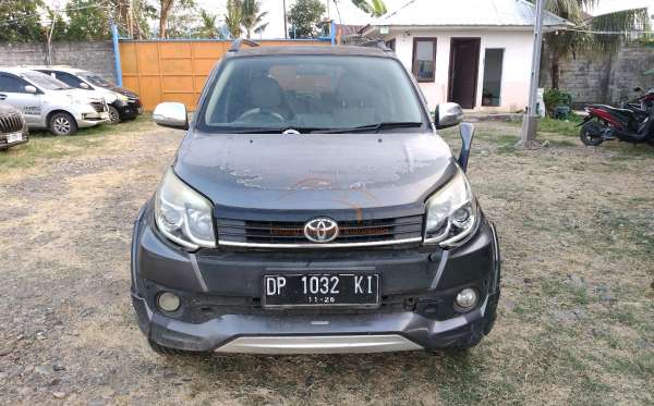 TOYOTA RUSH