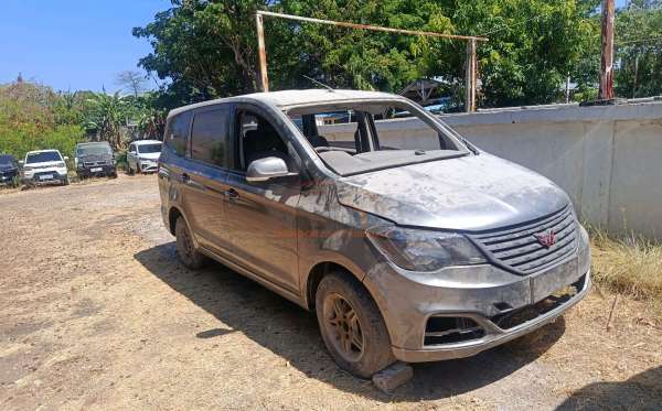 WULING CONFERO 1.5 DB MY (4X2)