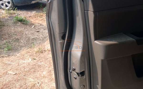 WULING CONFERO