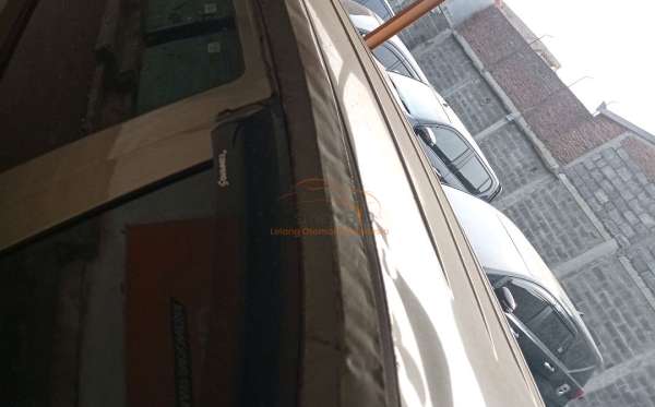 WULING CONFERO