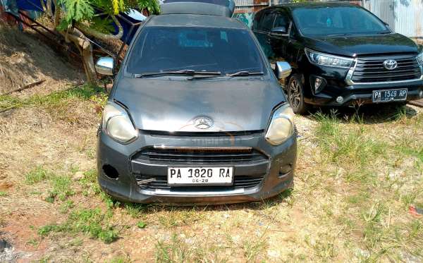 DAIHATSU  AYLA