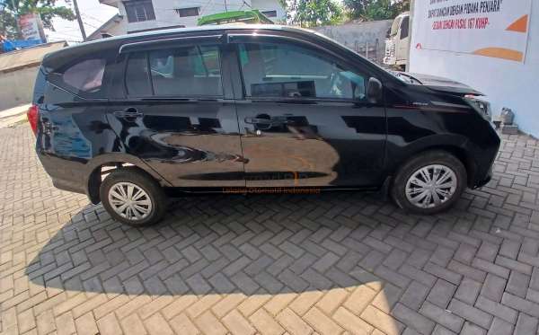 DAIHATSU SIGRA