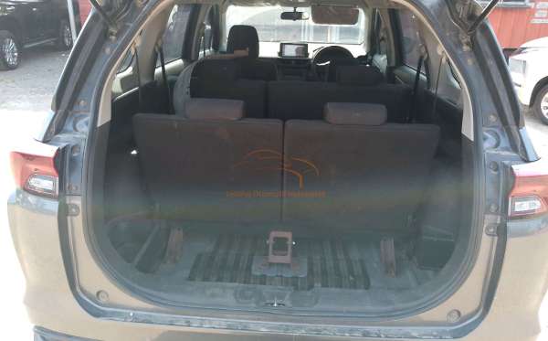 DAIHATSU XENIA