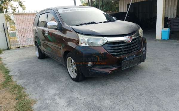 DAIHATSU XENIA R