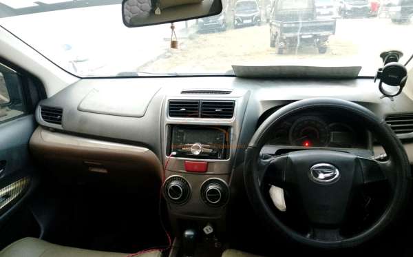 DAIHATSU XENIA R
