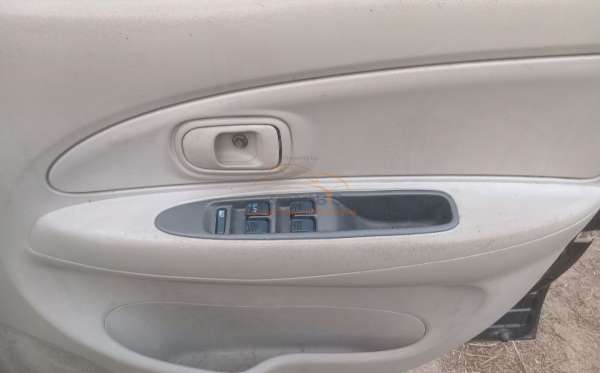 DAIHATSU XENIA