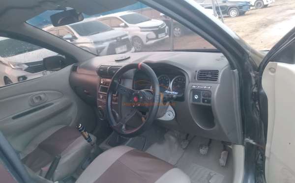 DAIHATSU XENIA