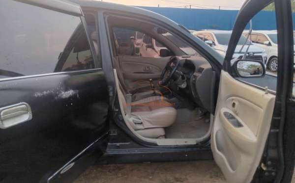 DAIHATSU XENIA