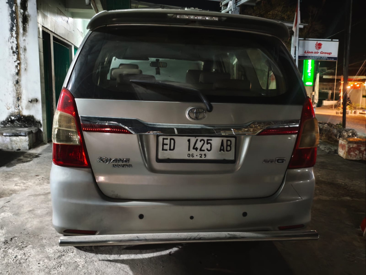 TOYOTA INNOVA  G