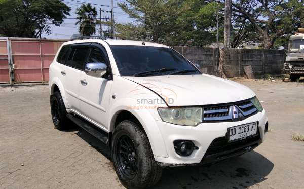 MITSUBISHI PAJERO SPORT 2.5 E EXCEED 4X2