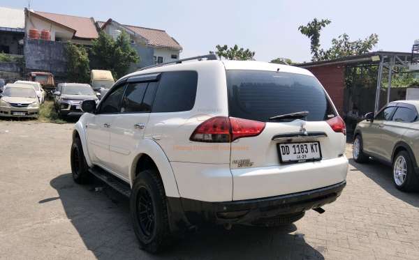 MITSUBISHI PAJERO SPORT 2.5 E EXCEED 4X2