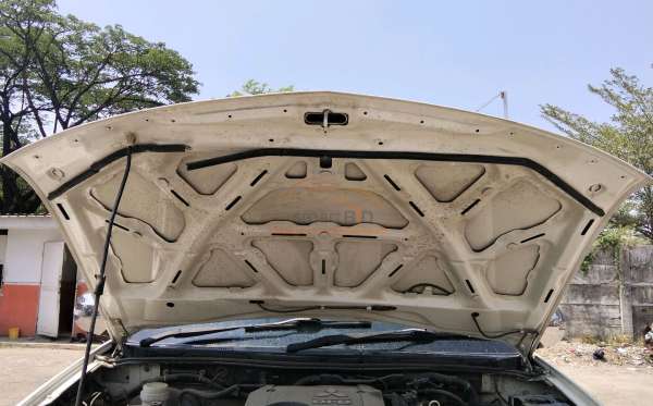 MITSUBISHI PAJERO SPORT 2.5 E EXCEED 4X2