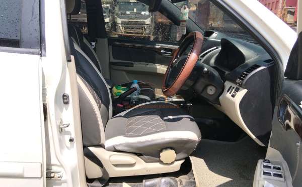 MITSUBISHI PAJERO SPORT 2.5 E EXCEED 4X2