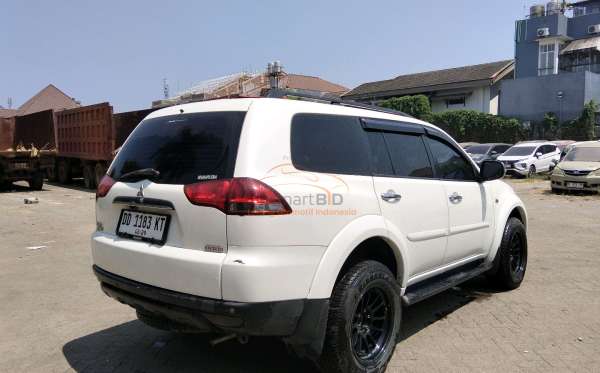 MITSUBISHI PAJERO SPORT 2.5 E EXCEED 4X2