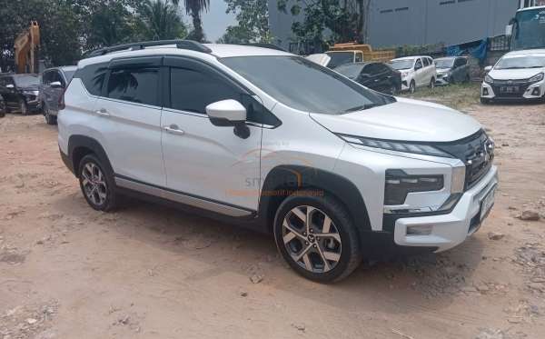 MITSUBISHI XPANDER CROSS 1.5L PLUS