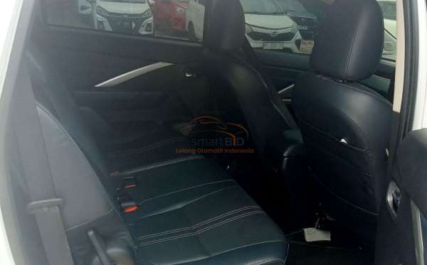 MITSUBISHI XPANDER CROSS 1.5L PLUS