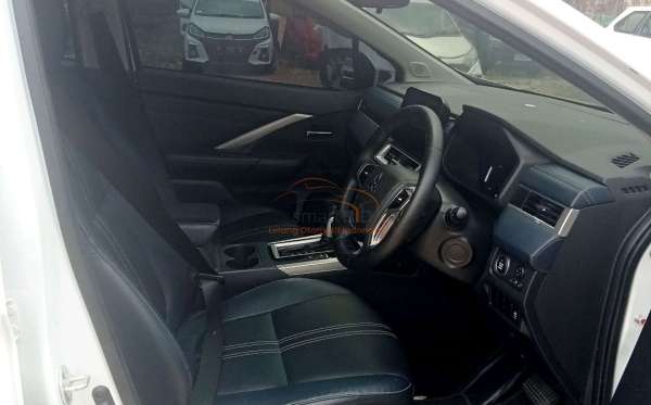 MITSUBISHI XPANDER CROSS 1.5L PLUS