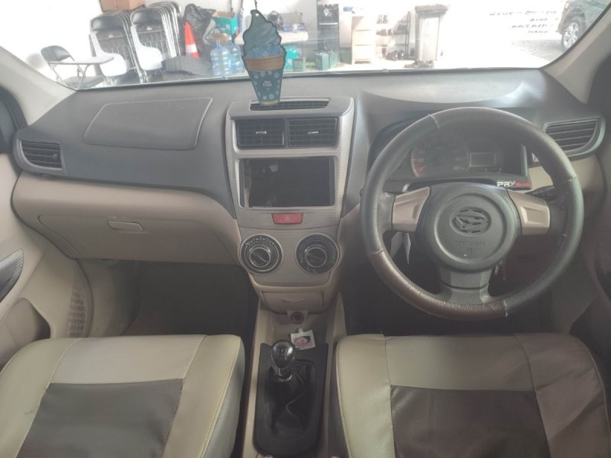 DAIHATSU  XENIA