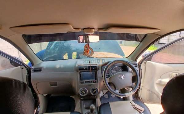 TOYOTA AVANZA