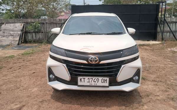 TOYOTA AVANZA