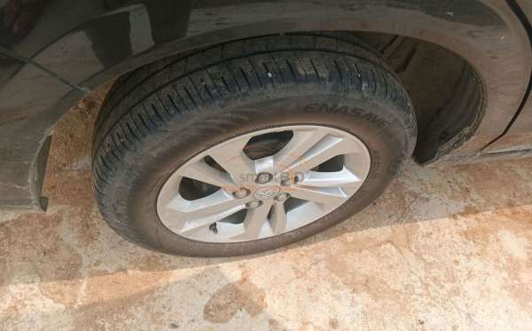TOYOTA AVANZA 1.3 E